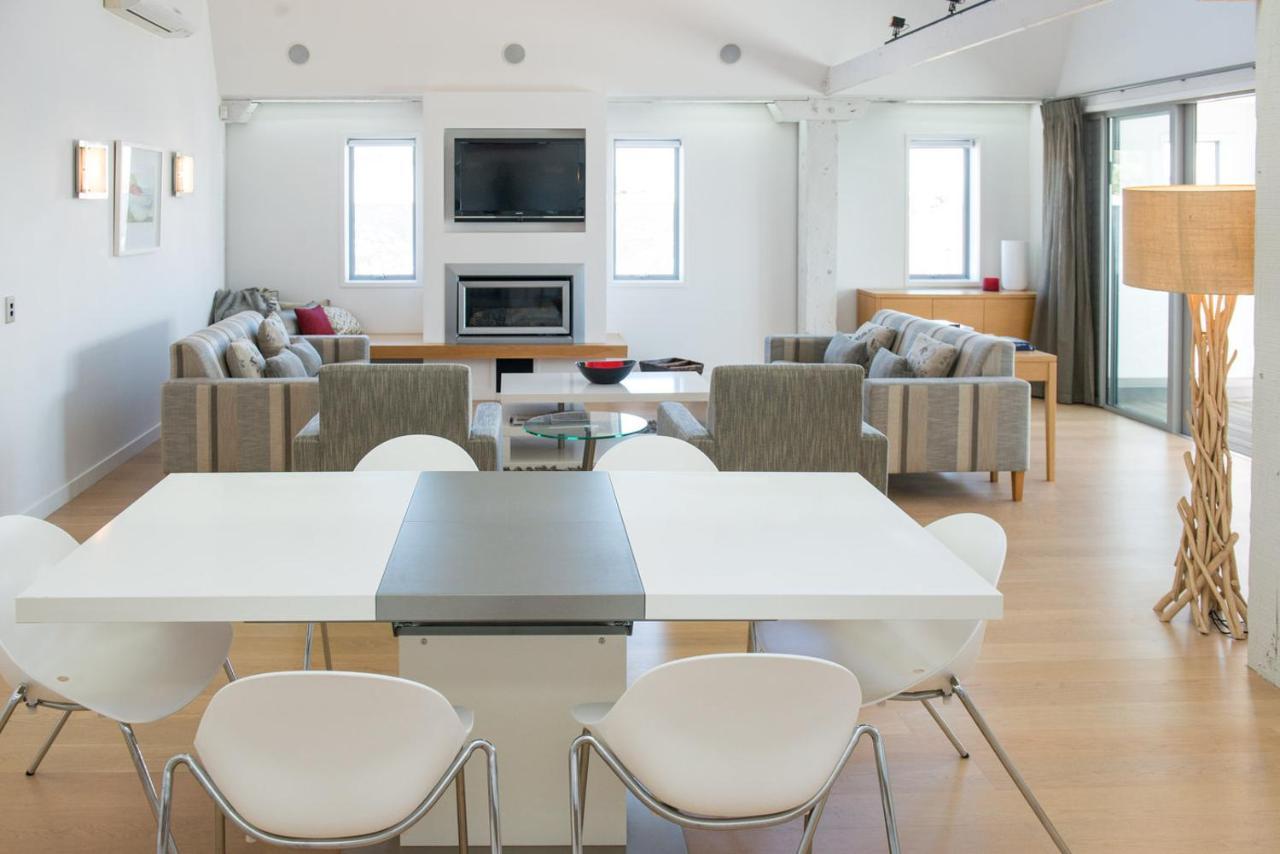 Luxurious Loft Apartments In The Heart Of Ahuriri Нейпир Экстерьер фото